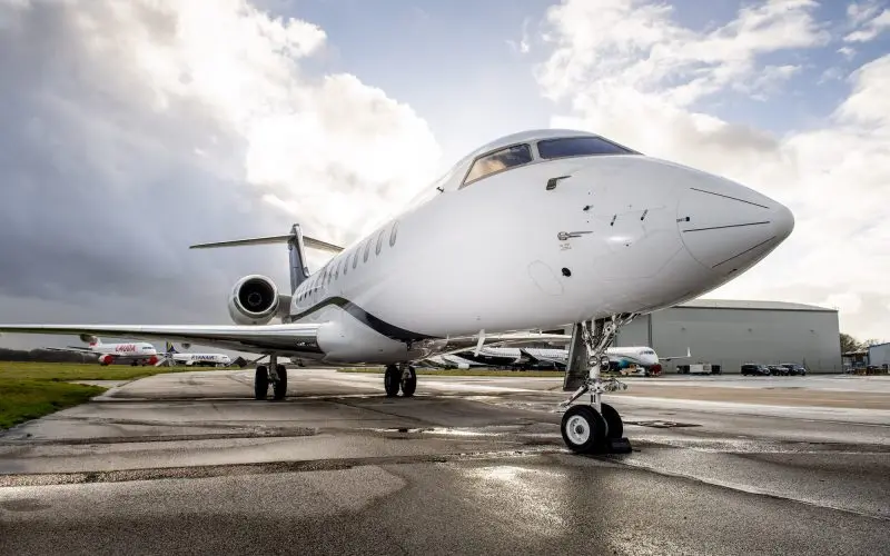 Bombardier Global Express N551SW operated by Planet 9 Private Air ("P9PA") photo 4