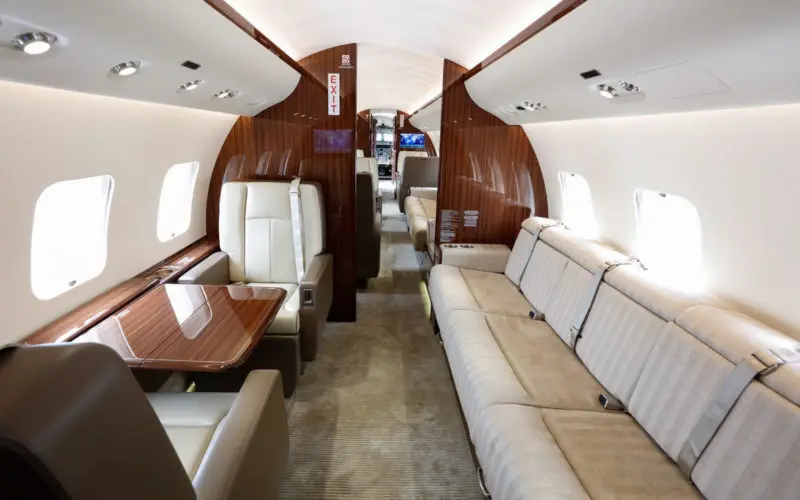 Bombardier Global 6000 N555DT operated by Planet 9 Private Air ("P9PA") photo 2