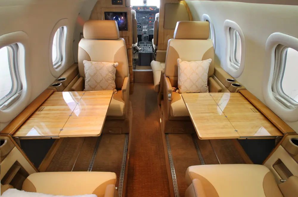 Bombardier Learjet 55C N559RA operated by Royal Air Freight, Inc, KPTK photo 6