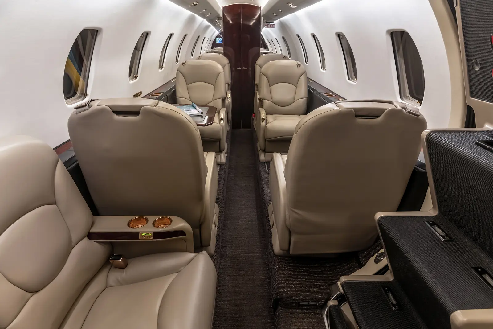Cessna Citation Excel N560DR operated by Pinnacle Aviation photo 5
