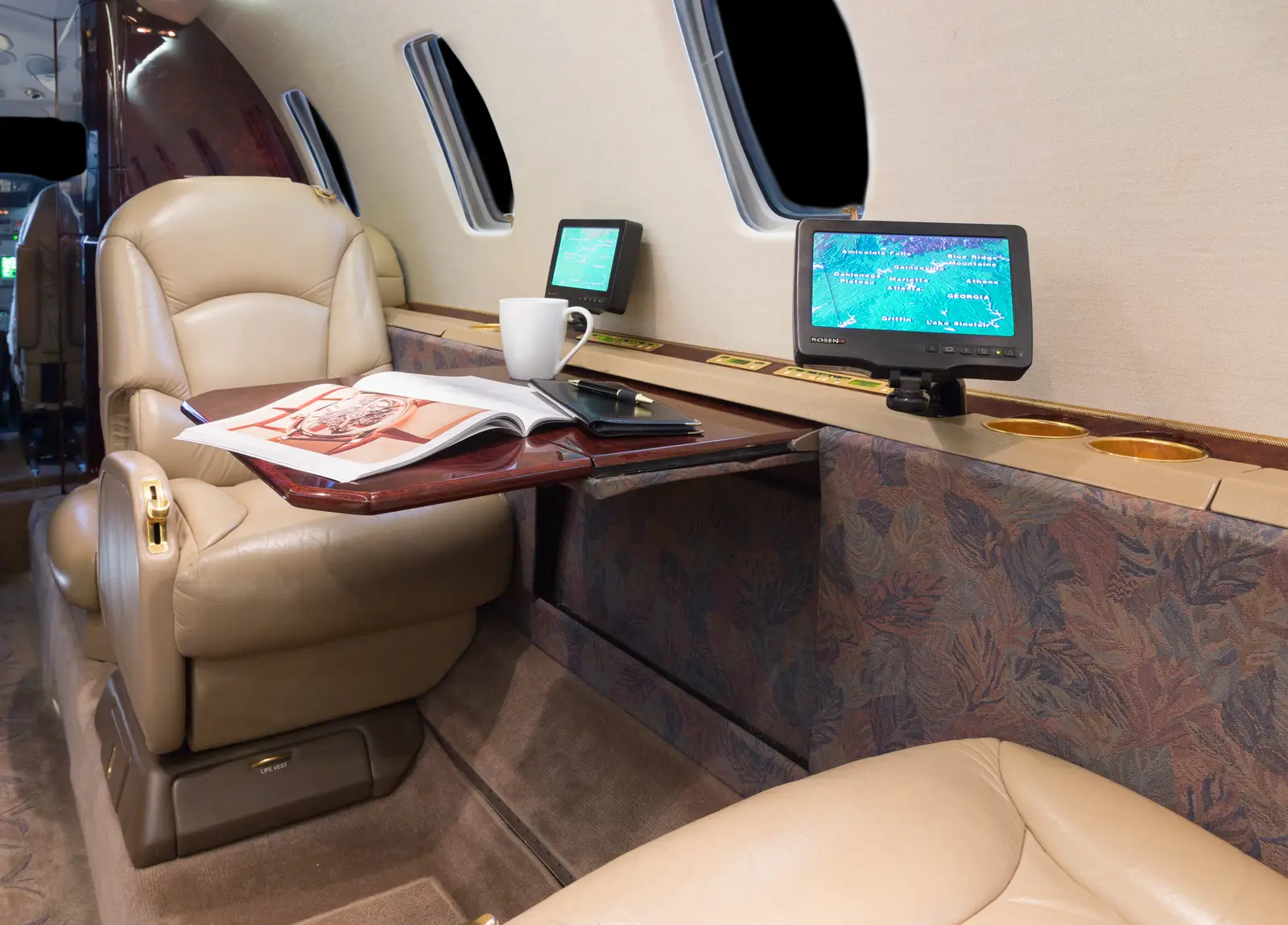 Cessna Citation Excel N560HX operated by Ventura Air Services photo 4