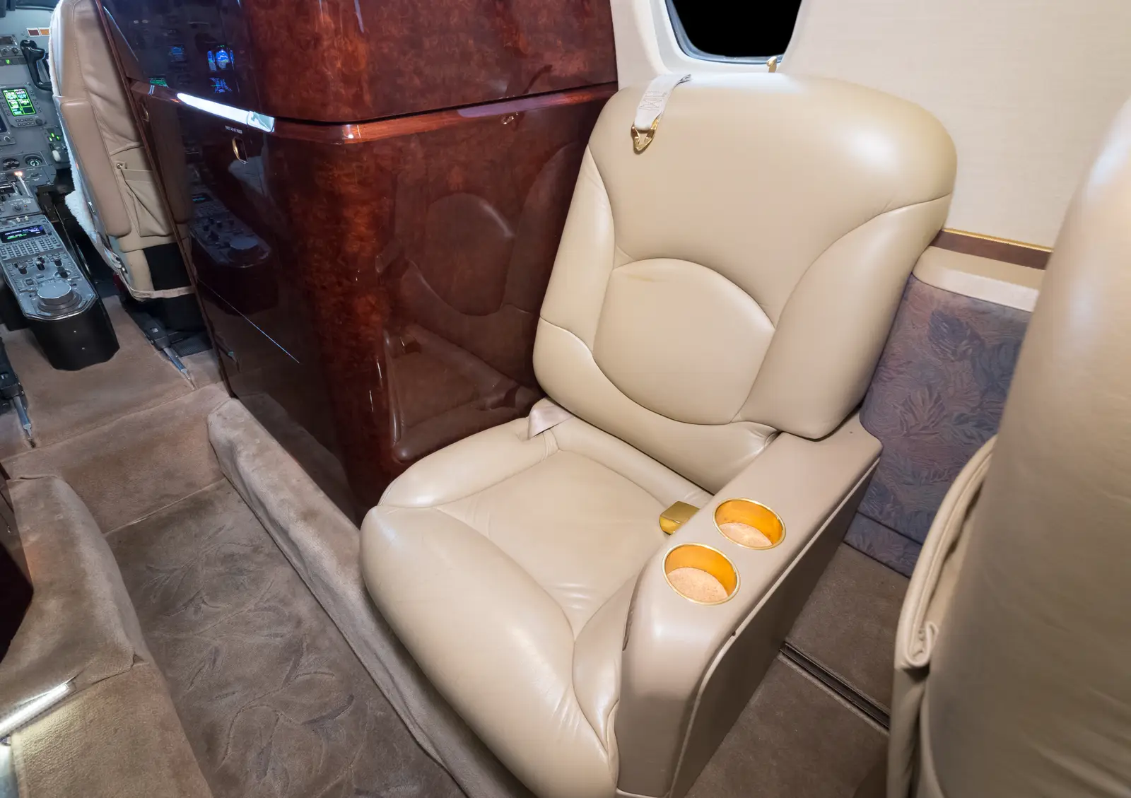 Cessna Citation Excel N560HX operated by Ventura Air Services photo 5