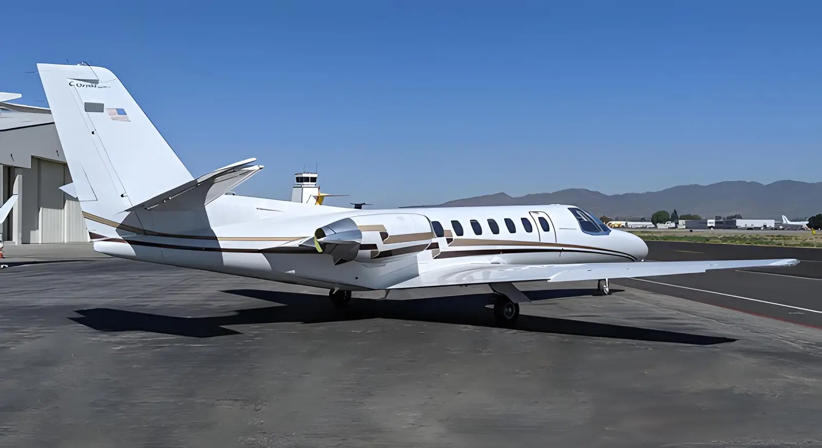 Cessna Citation V N560PA operated by Chrysler Aviation, Inc photo 3