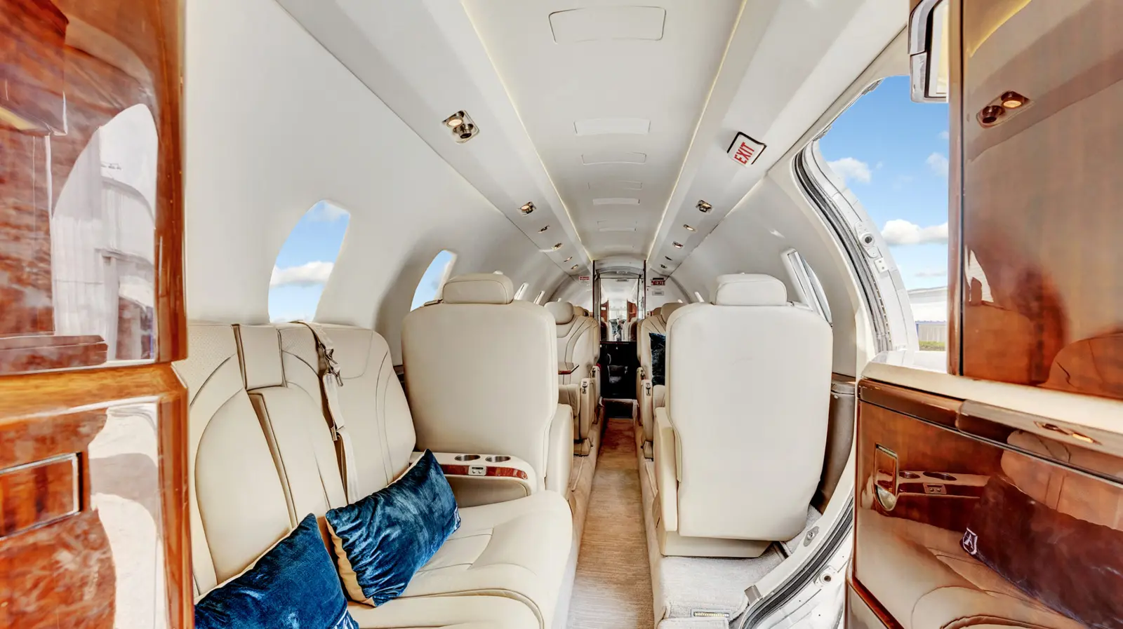 Cessna Citation Excel N560WG operated by Fly Alliance photo 3