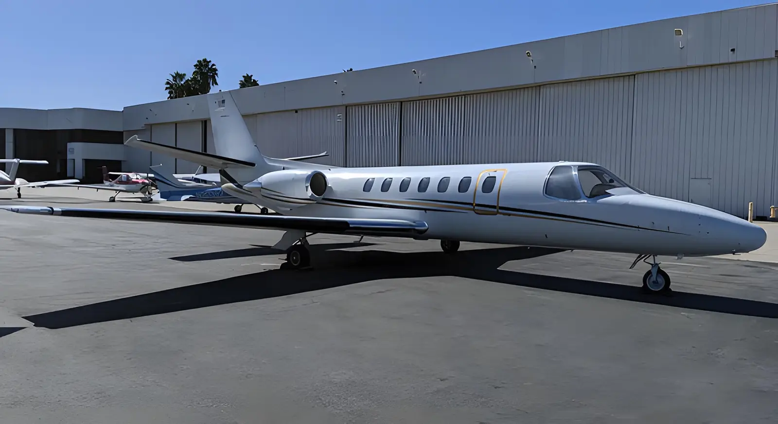 Cessna Citation V N561SR operated by Chrysler Aviation, Inc photo 3
