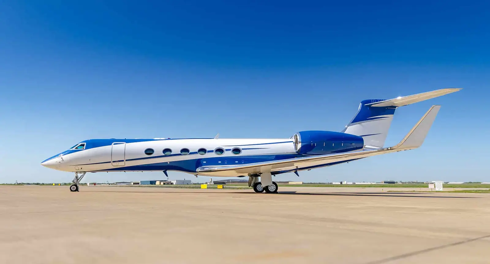 Gulfstream V N563BB operated by Business Jet Services photo 4