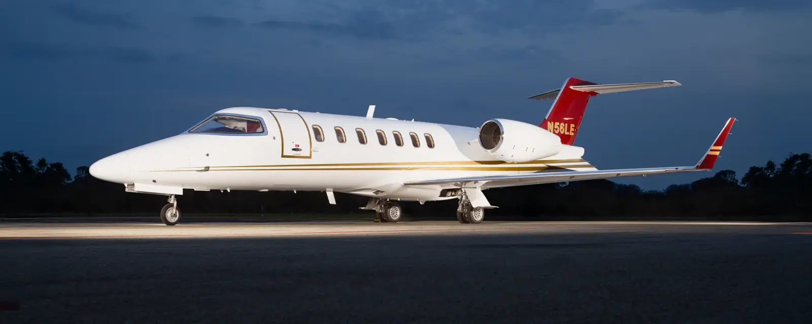 Bombardier Learjet 40 N56LE operated by CapJet, exterior