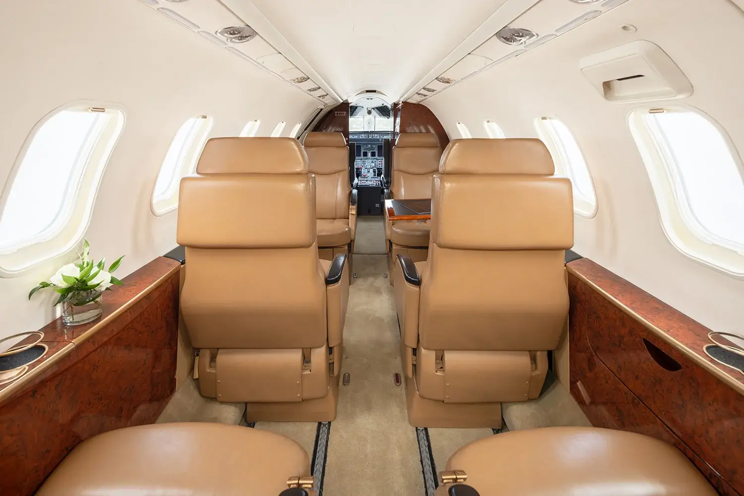 Bombardier Learjet 40 N56LE operated by CapJet photo 5