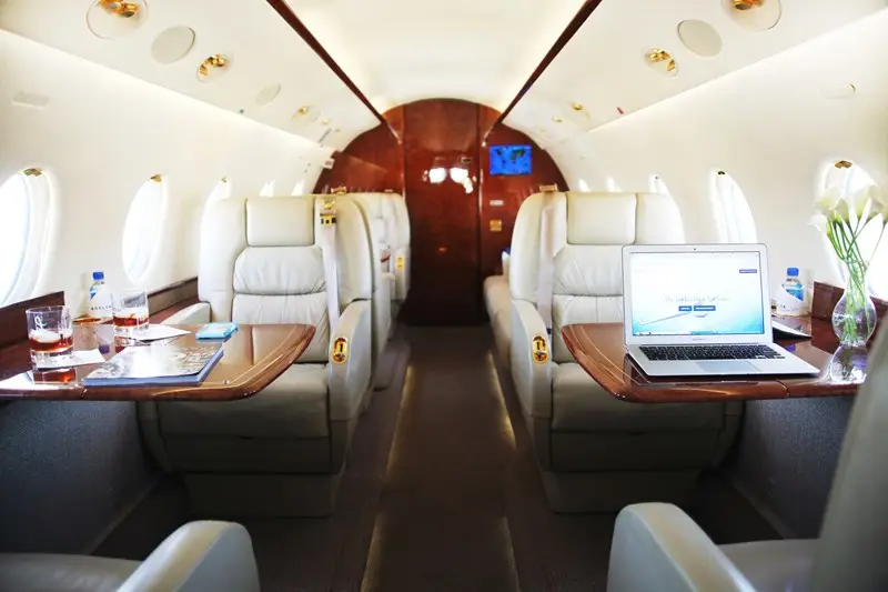 Gulfstream G200 N573PT operated by Presidential Aviation photo 2
