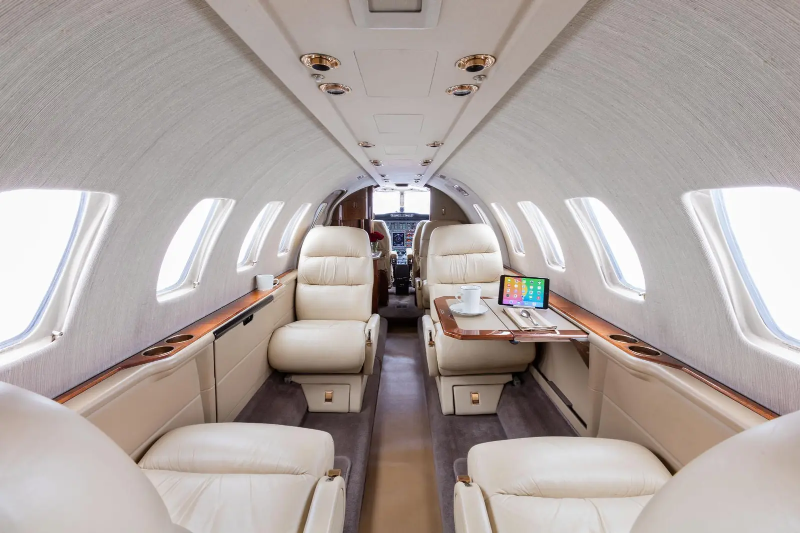 Cessna Citation Ultra N579BJ operated by Silver Air photo 3