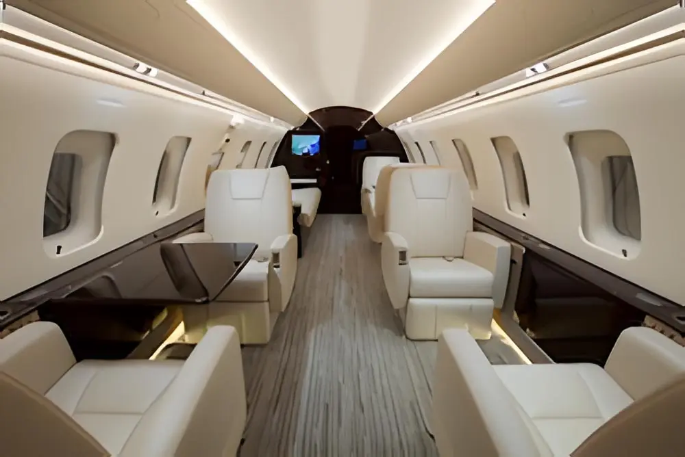Bombardier Challenger 605 N57MH operated by Silver Air photo 2