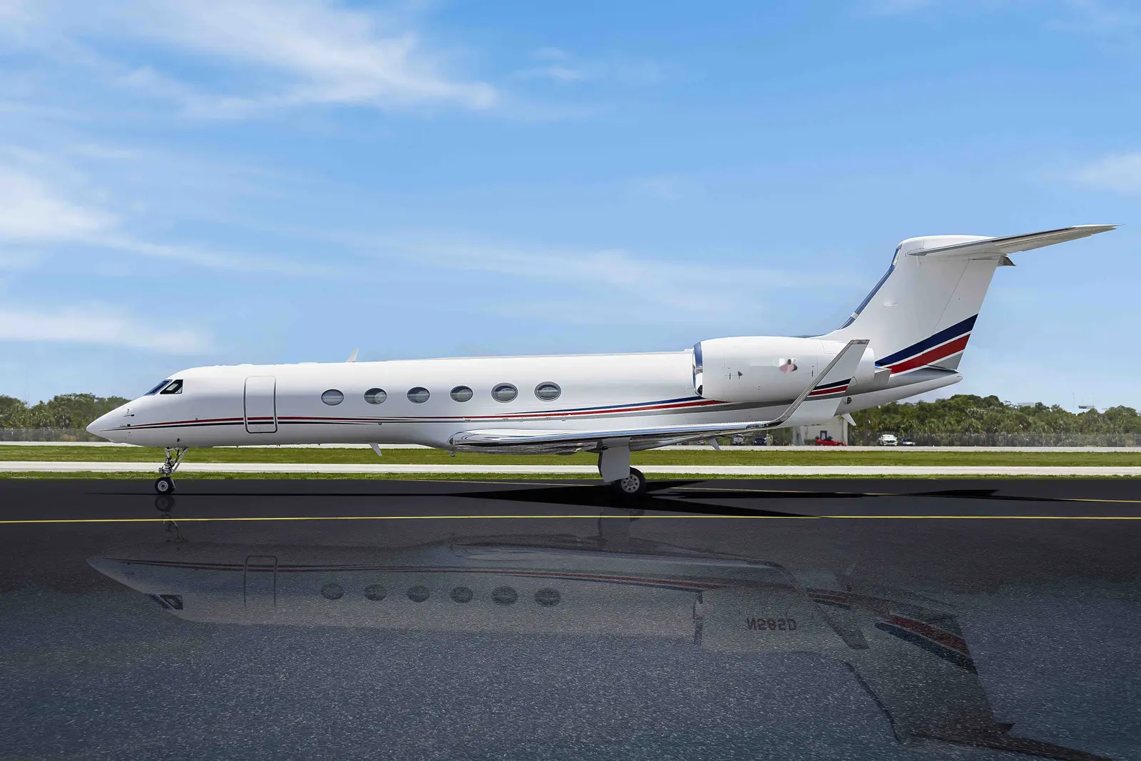 Gulfstream V N585D operated by Aircraft Transport Service photo 4