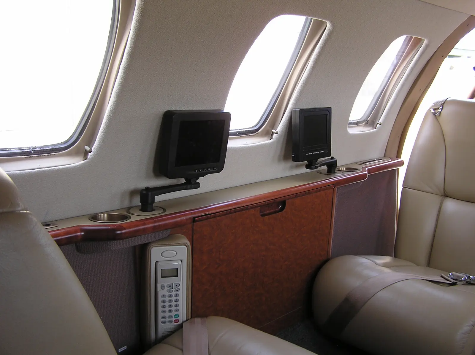 Cessna Citation CJ1 N585MC operated by Trego-Dugan Aviation, Inc. photo 5