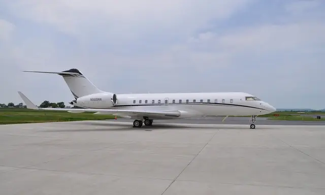 Bombardier Global 6000 N588MM operated by New World Aviation, Inc. photo 6