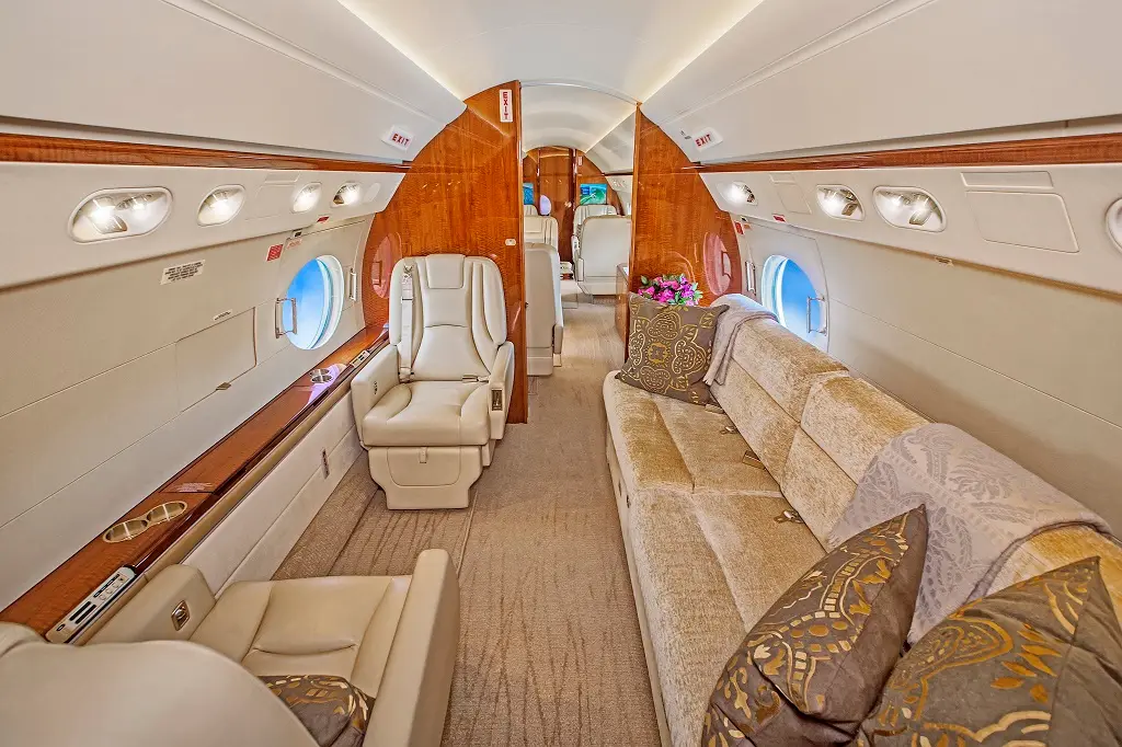 Gulfstream G550 N588TN operated by Journey Aviation, LLC photo 3