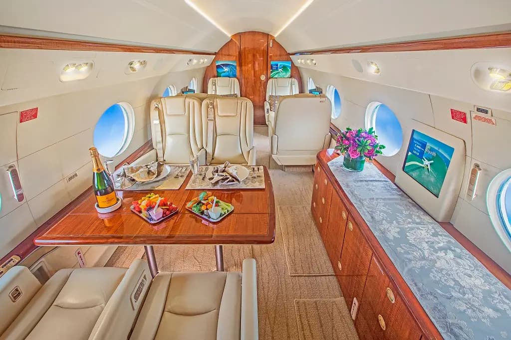 Gulfstream G550 N588TN operated by Journey Aviation, LLC photo 6