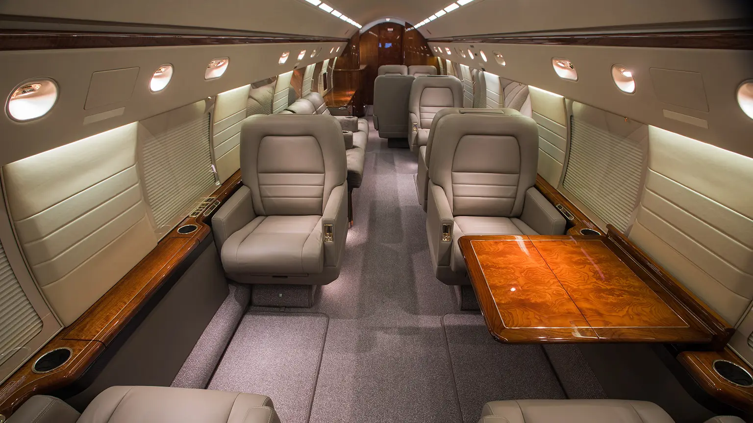 Gulfstream IV N58JE operated by Jet Edge International photo 6