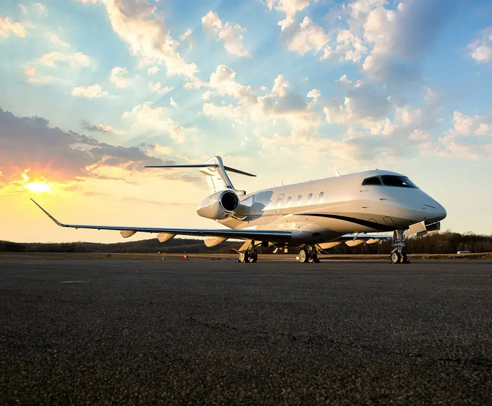 Bombardier Challenger 350 N590CV