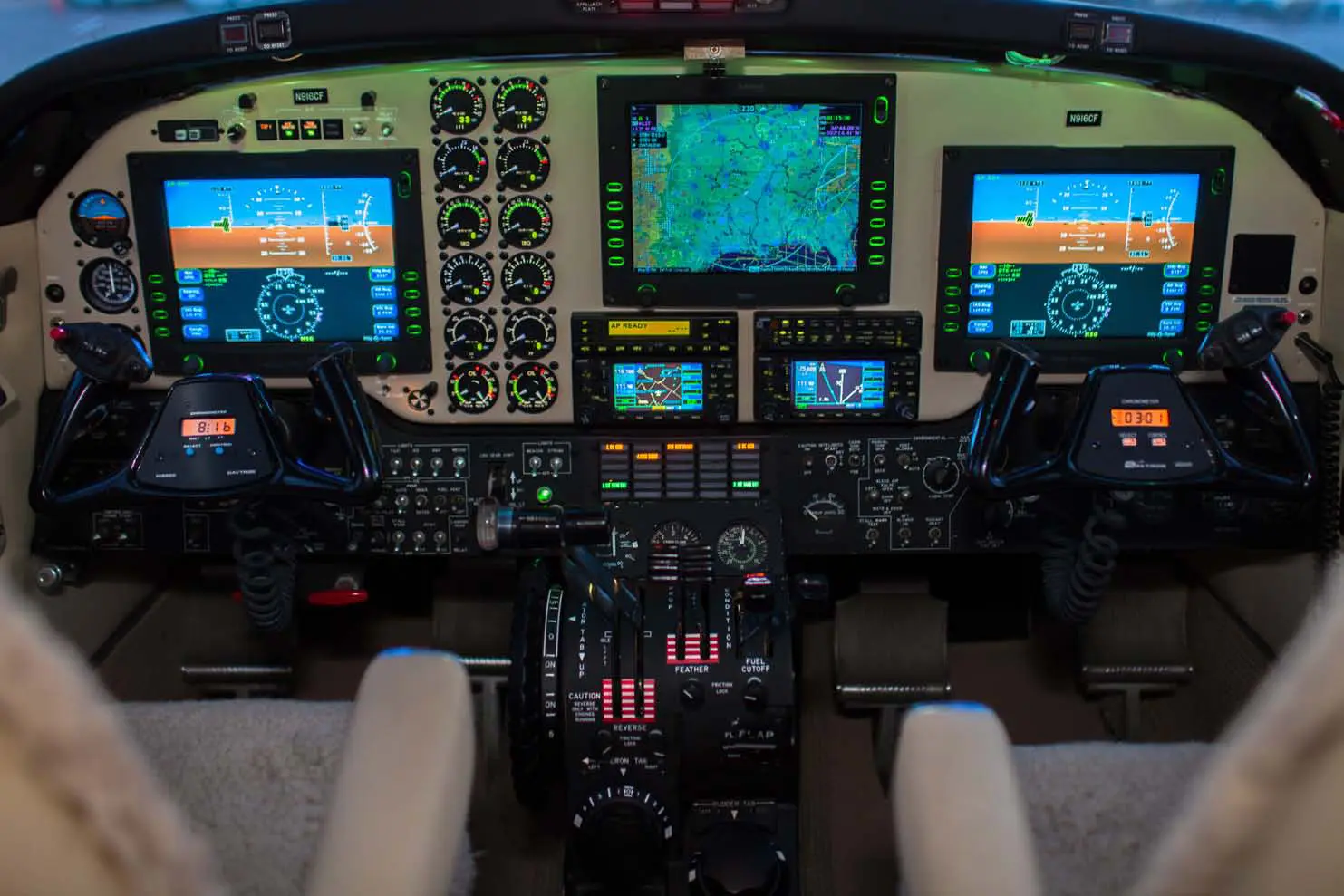 Beechcraft King Air B200 N593GG operated by Venture Aviation Group, LLC photo 6