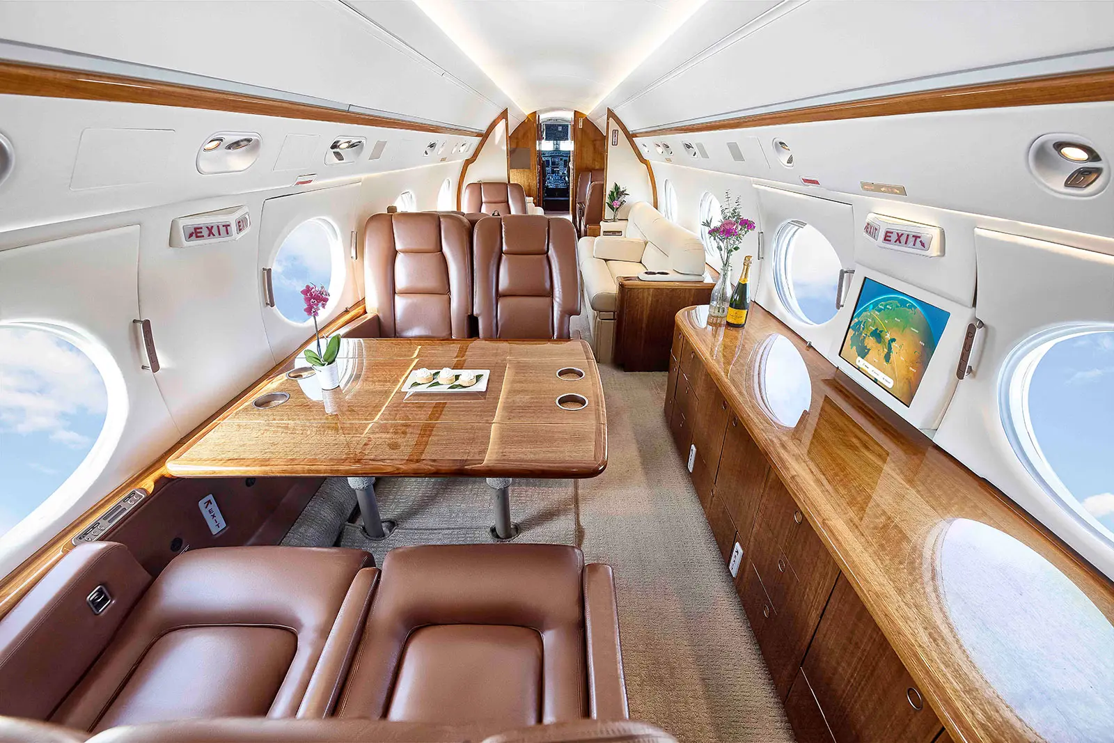Gulfstream V N599TR operated by Journey Aviation, LLC photo 2