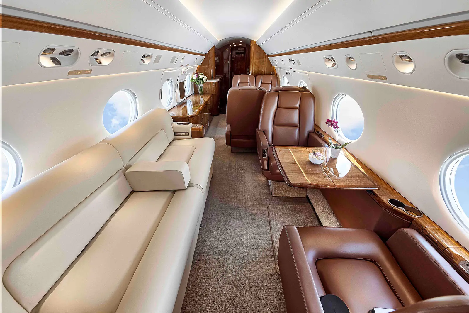 Gulfstream V N599TR operated by Journey Aviation, LLC photo 5