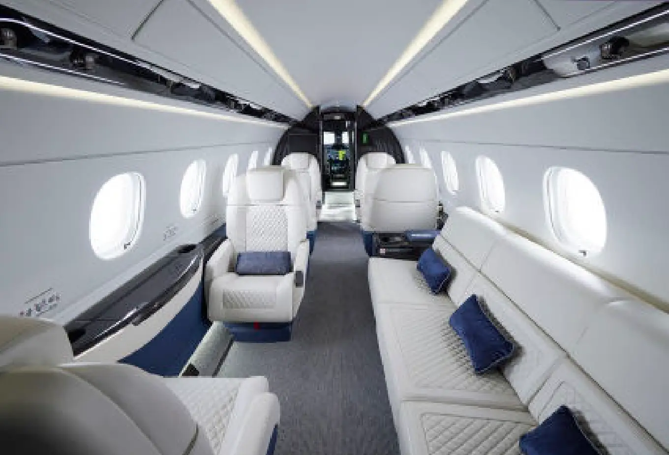 Embraer Praetor 600 N600JT operated by Jet Aviation photo 5