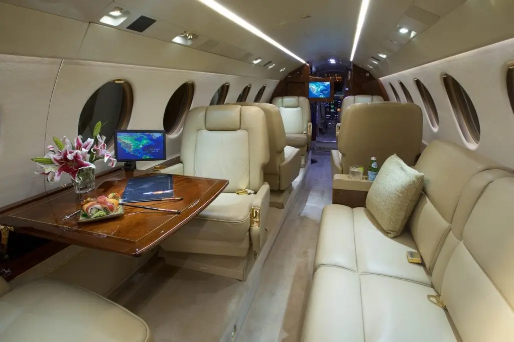 Dassault Falcon 50EX N600LY operated by Lyon Aviation, Inc. photo 2