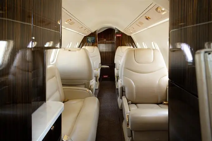 Bombardier Learjet 60 N601CN operated by ATI Jet Executive Charter, KELP photo 2