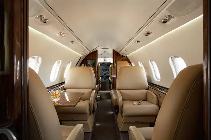 Bombardier Learjet 60 N601CN operated by ATI Jet Executive Charter, KELP photo 3