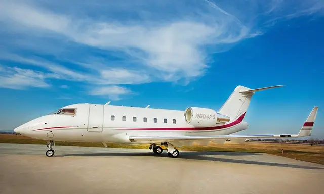 Bombardier Challenger 604 N604FS operated by The Whitewind Company, exterior