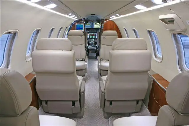 Bombardier Learjet 40XR N605BX operated by XCEL Jet photo 2