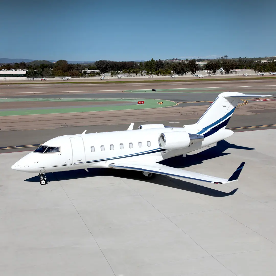 Bombardier Challenger 605 N605CE operated by Latitude 33 Aviation, LLC, exterior