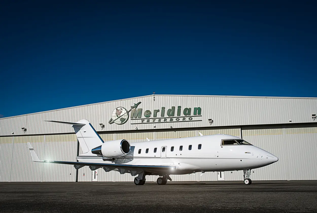 Bombardier Challenger 605 N605MM operated by Talon Air, LLC photo 4