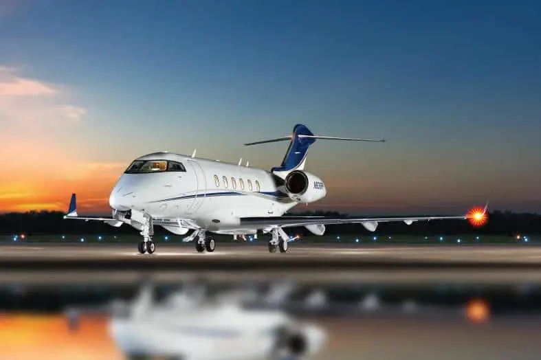 Bombardier Challenger 300 N606RP operated by Koury Aviation, Inc., exterior