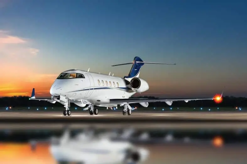 Bombardier Challenger 300 N606RP operated by Koury Aviation, Inc. photo 2