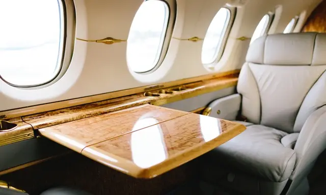 Beechcraft Hawker 800XP N609RC operated by Justice Air photo 2