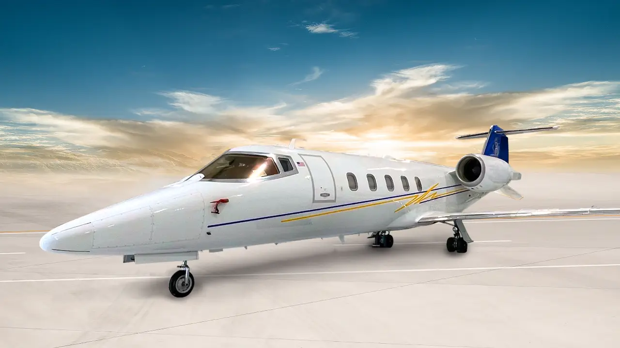 Bombardier Learjet 60XR N60LV operated by Cirrus Aviation Services photo 6