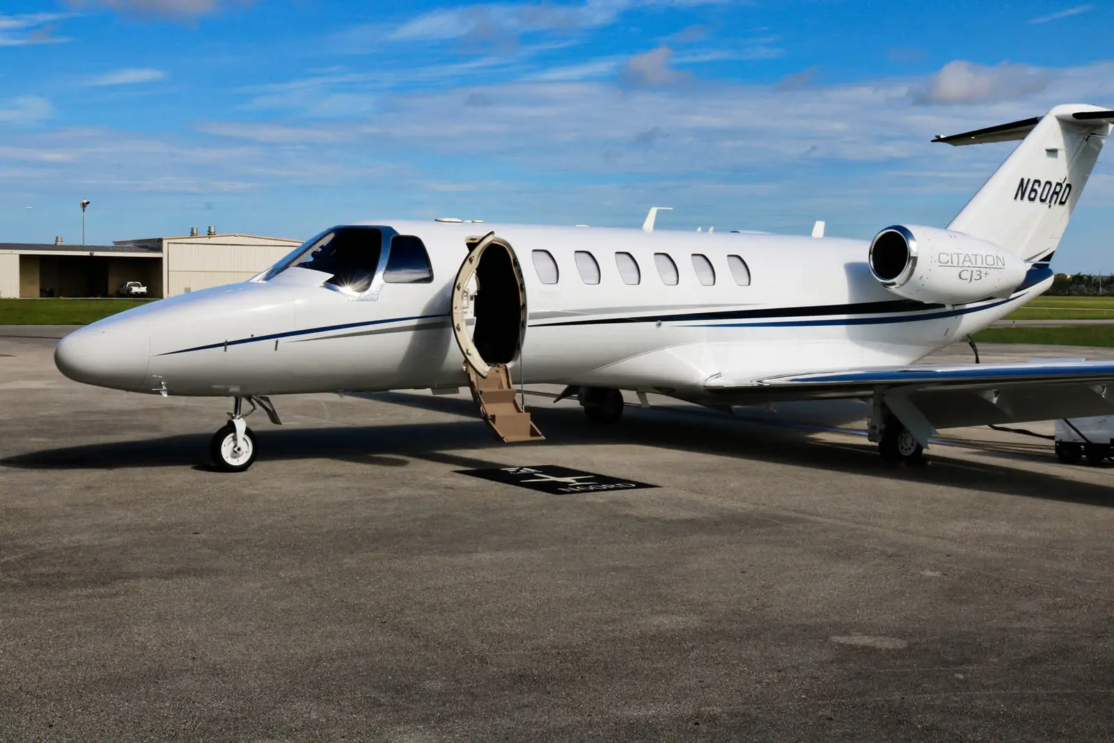 Cessna Citation CJ3+ N60RD operated by Corporate Air Charters, Inc., exterior