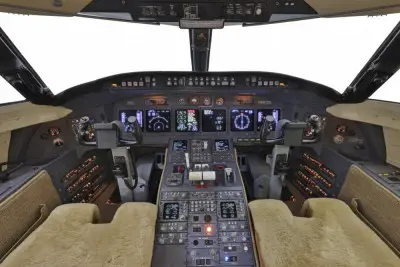 Bombardier Challenger 604 N610L operated by Air 7 LLC photo 3