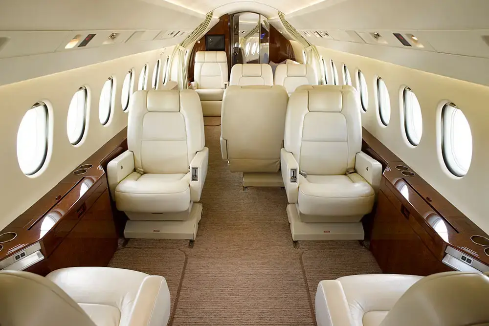Dassault Falcon 900EX N613BH operated by Solairus Aviation photo 2