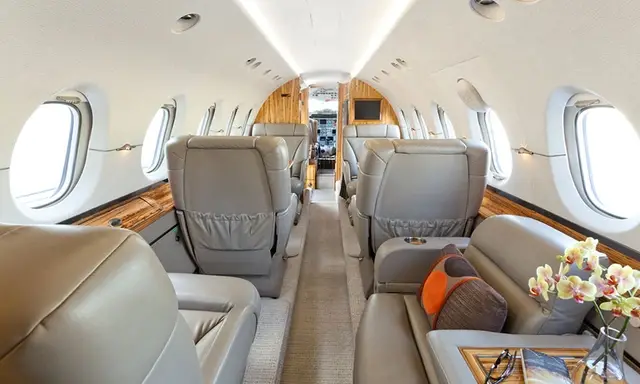 Beechcraft Hawker 800XPi N613GF operated by Talon Air, LLC photo 4