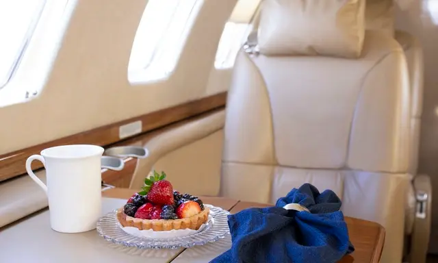 Cessna Citation CJ3 N613KJ operated by Cirrus Aviation Services photo 2