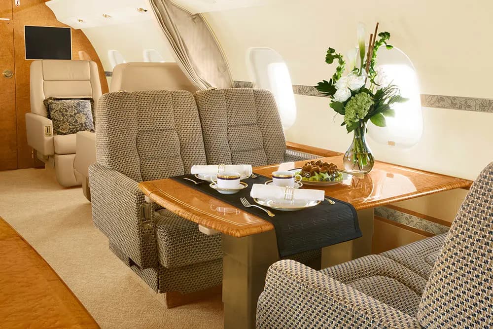 Bombardier Global Express XRS N616DC operated by Solairus Aviation photo 2