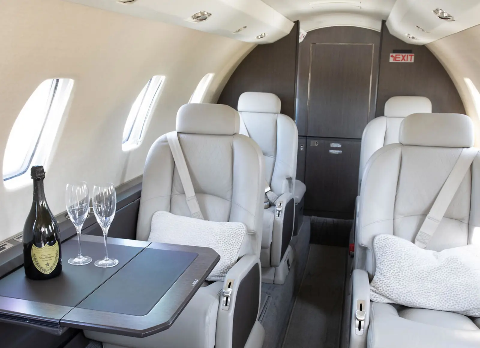 Cessna Citation Excel N617MW operated by Waltzing Matilda Aviation LLC photo 2