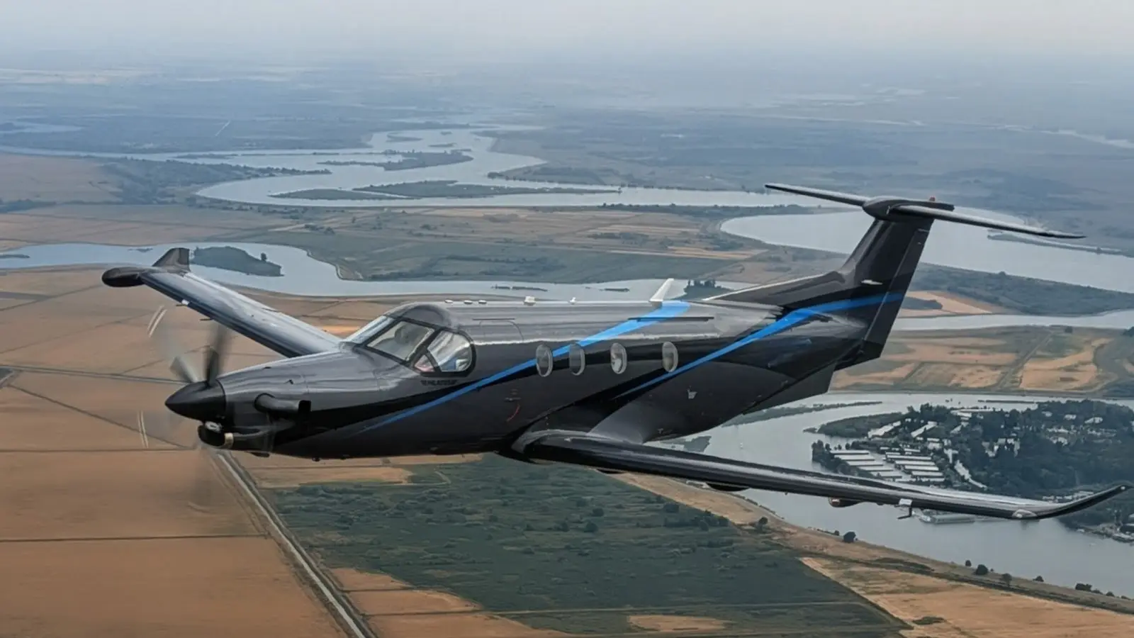 Pilatus PC-12/47 NG N61NG operated by Centurion Flight Services, Inc photo 2