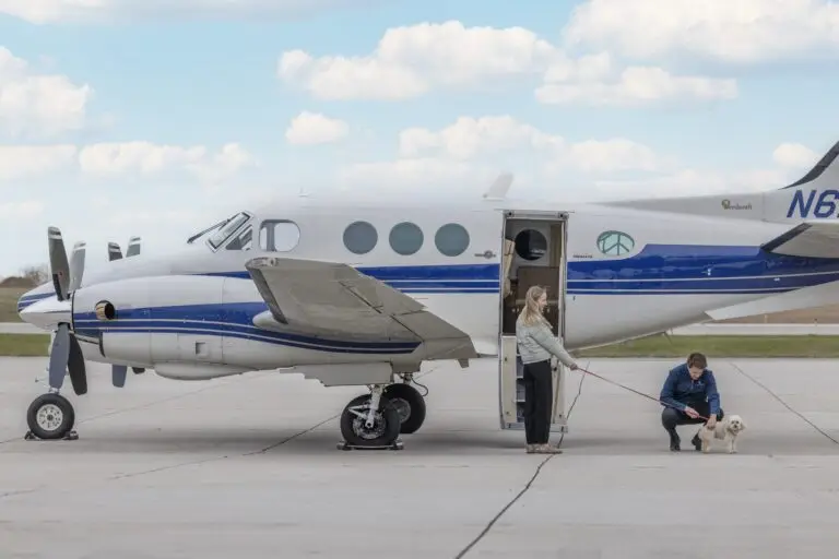 Beechcraft King Air C90 N6207F operated by Air New England LLC, exterior