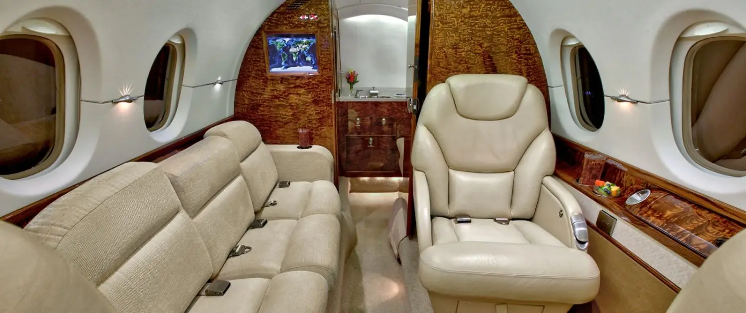 Beechcraft Hawker 800XP N621SB operated by Jet Access Aviation photo 2