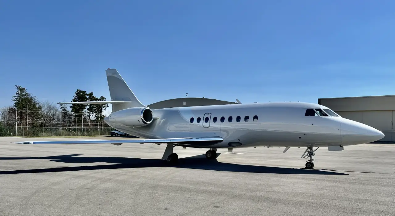 Dassault Falcon 2000 N623HD operated by Stark Airways, LLC, KCAK, exterior