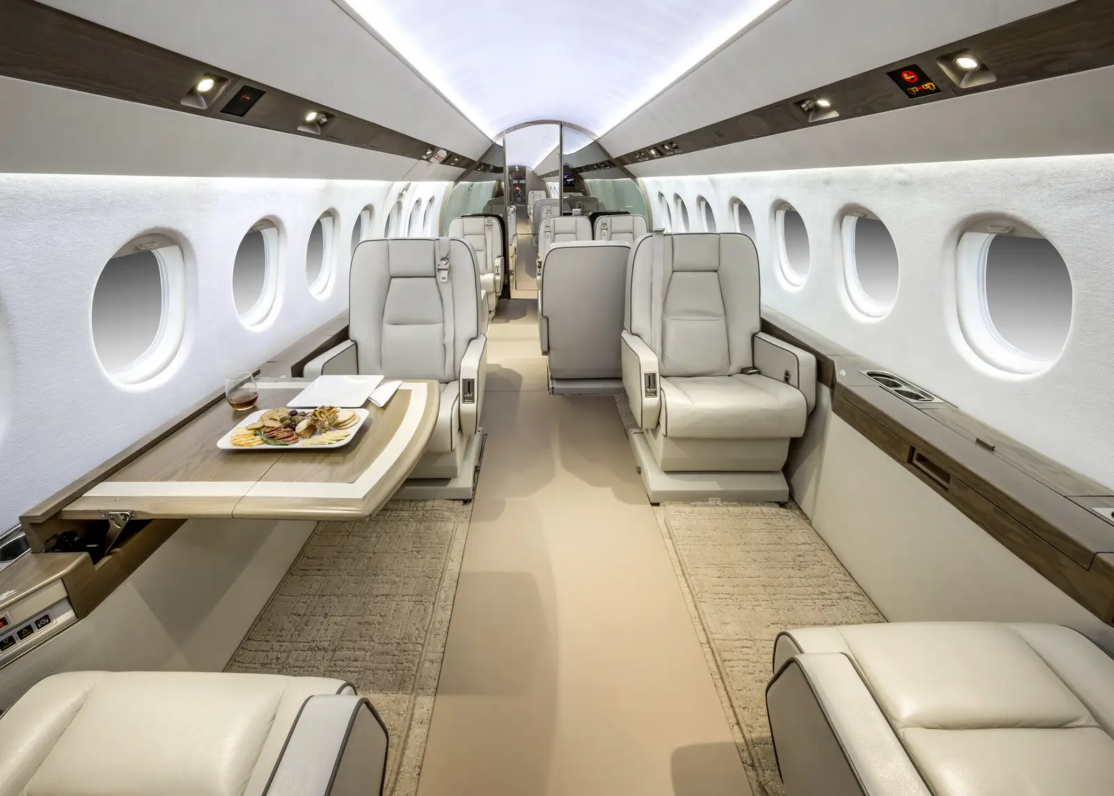 Dassault Falcon 2000 N623HD operated by Stark Airways, LLC, KCAK photo 4