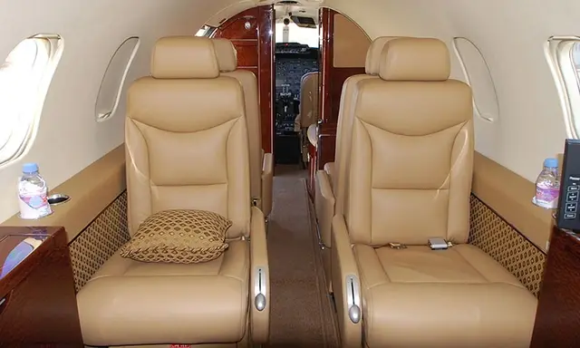 Bombardier Learjet 35A N623KM operated by Dreamline Aviation, LLC photo 2